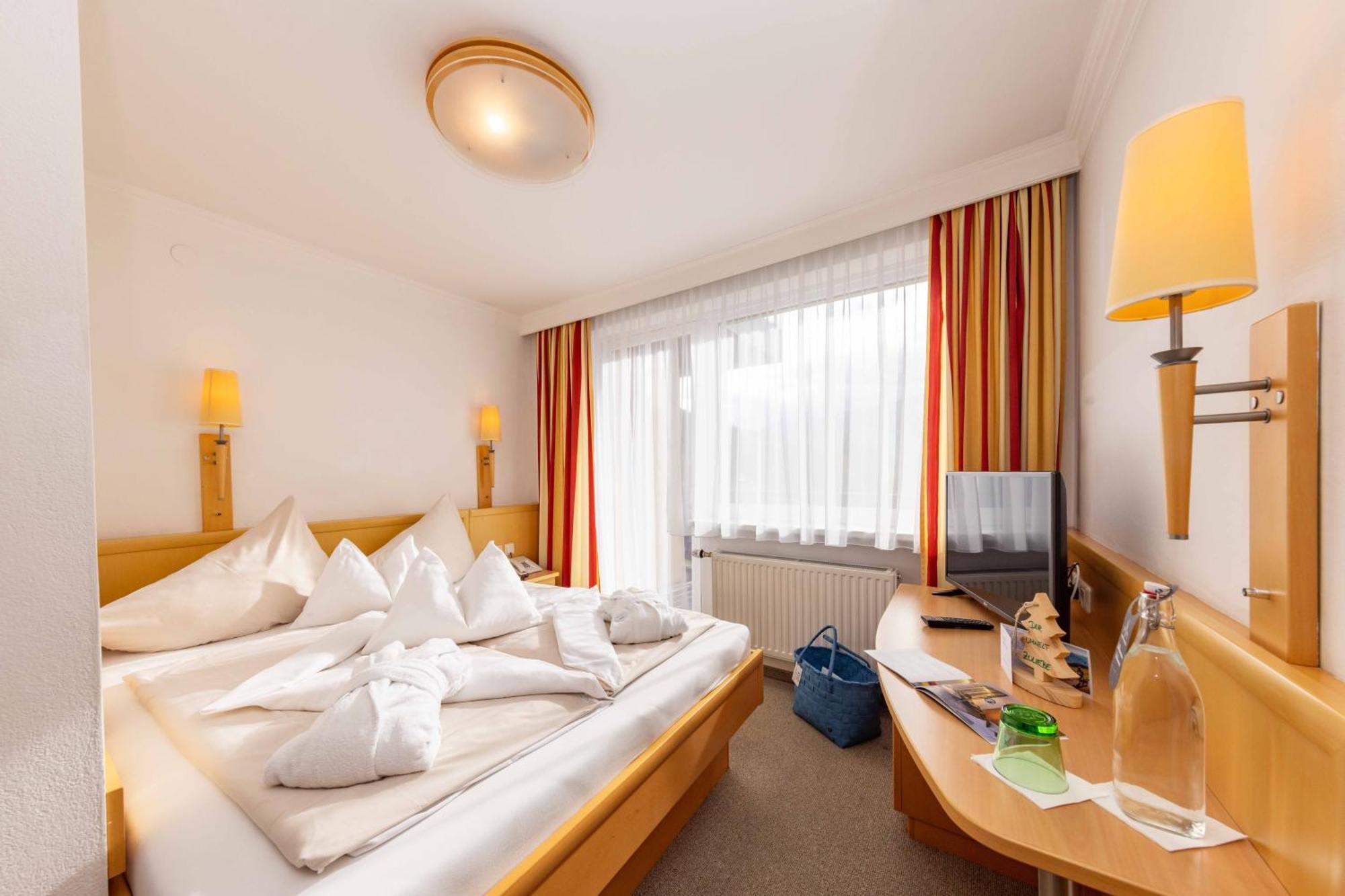 Budget Double Room,1535268088:JPEG