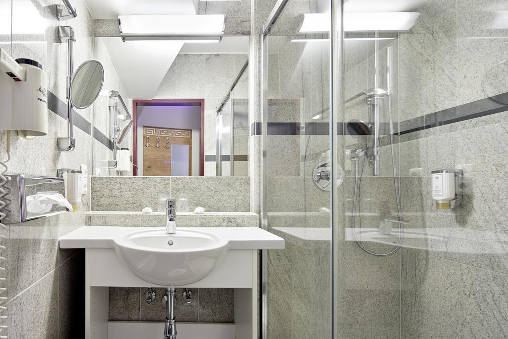 Classic Double Room with Balcony